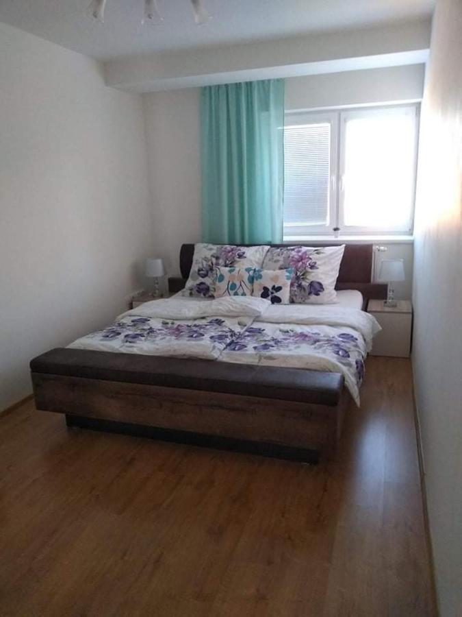 Apartman Naomi E12 Nova Lesna Exterior foto