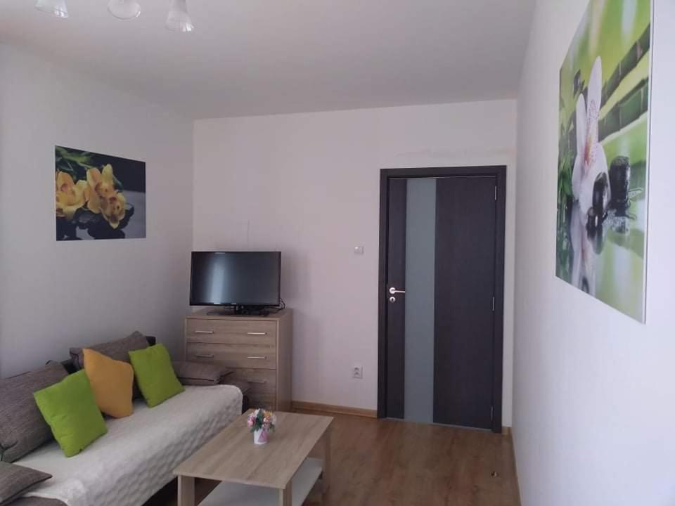 Apartman Naomi E12 Nova Lesna Exterior foto