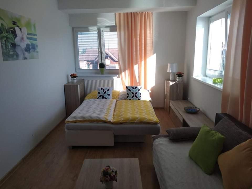 Apartman Naomi E12 Nova Lesna Exterior foto