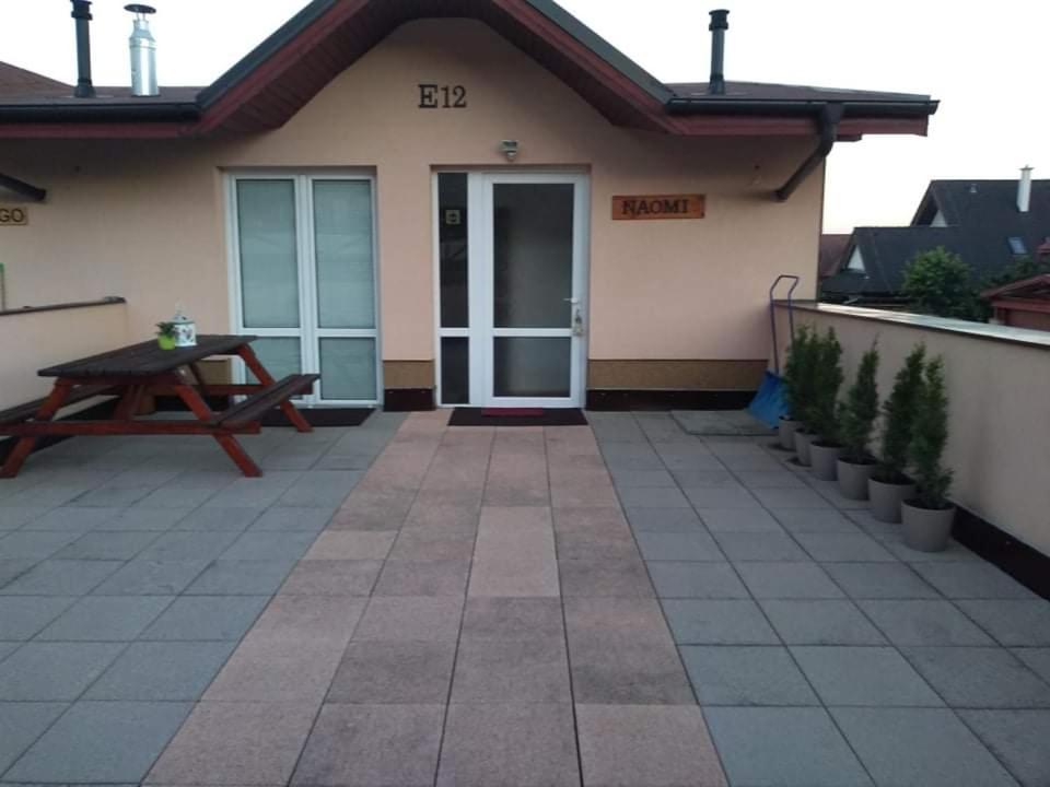 Apartman Naomi E12 Nova Lesna Exterior foto